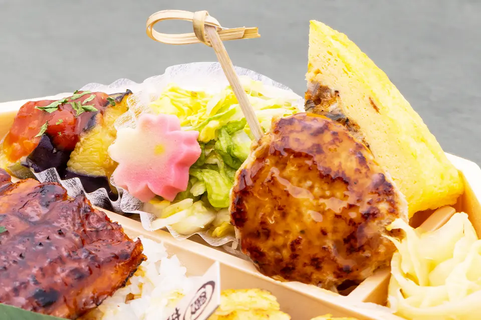 7月8月特別価格/限定販売】極上うなぎ懐石 〜蒲焼きと白焼きの食べ